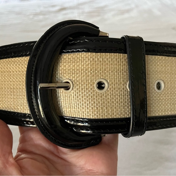 Elegant Black and Cream Women's Belt - Picture 5 of 13